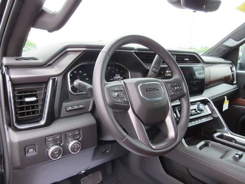 Certified 2026 GMC Sierra 2500 Denali Ultimate w/ Max Trailering Package AWD/4WD image 15