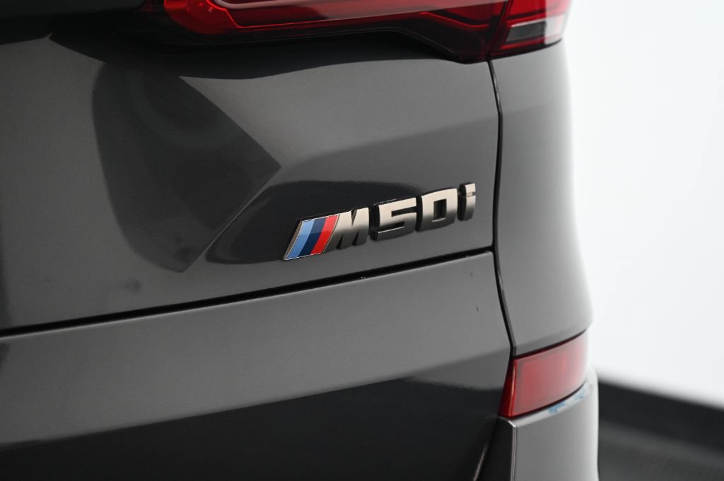 Used 2020 BMW X5 M50i w/ Premium Package AWD/4WD image 15