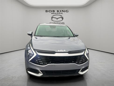 Used 2023 Kia Sportage EX image 8