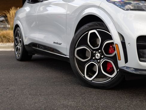 Used 2022 Ford Mustang Mach-E GT image 8