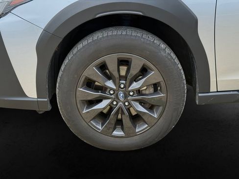 Used 2025 Subaru Outback Onyx Edition AWD/4WD image 13