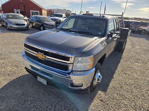 Used 2014 Chevrolet Silverado 3500 LT w/ Interior Plus Package image 4