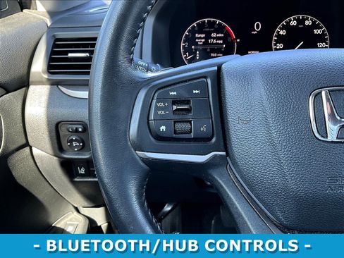 Used 2025 Honda Ridgeline Sport image 12