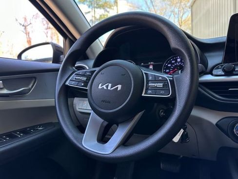 Used 2023 Kia Forte LXS w/ LXS Technology Package FWD image 20