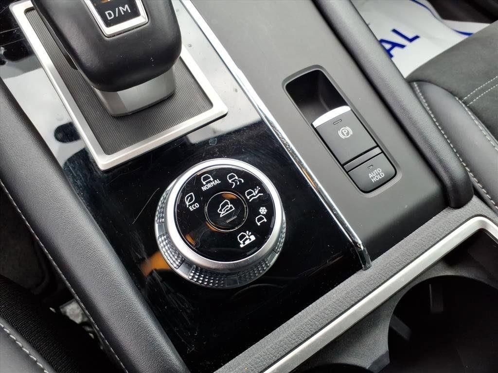 Used 2024 Mitsubishi Outlander SE AWD/4WD image 30