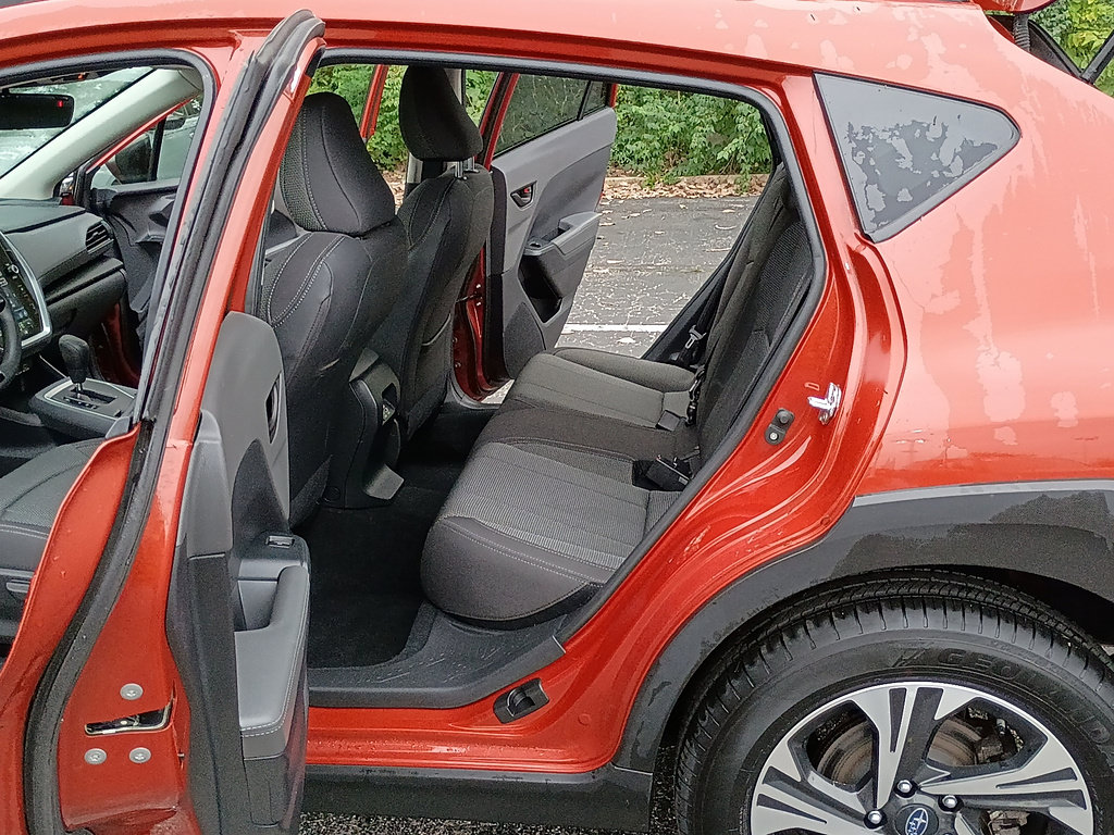 Used 2024 Subaru Crosstrek 2.0i Premium AWD/4WD image 12