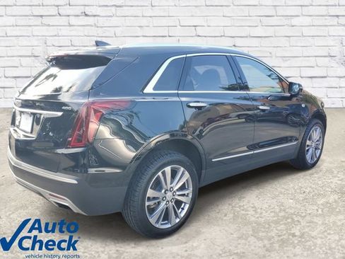 Certified 2024 Cadillac XT5 Premium Luxury w/ Technology Package FWD image 4