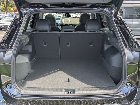 New 2026 Volkswagen Tiguan SE R-Line image 29