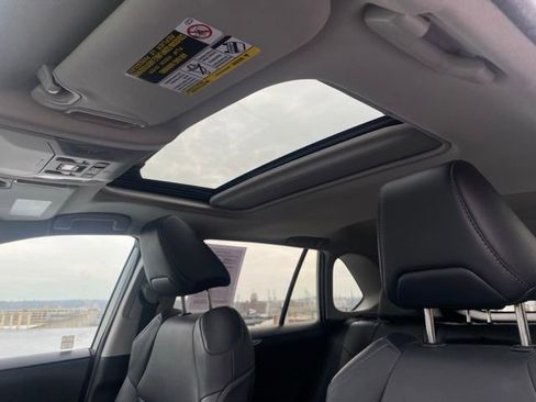 Certified 2022 Toyota RAV4 XLE Premium image 19