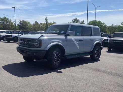New 2026 Ford Bronco Outer Banks AWD/4WD image 7