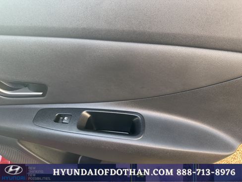Certified 2023 Hyundai Elantra SEL w/ Convenience Package FWD image 15