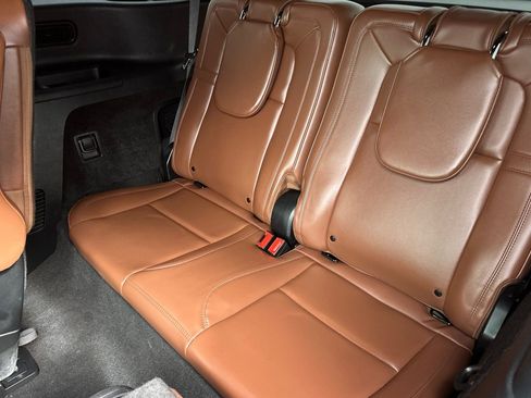 Used 2024 Lincoln Aviator Reserve AWD/4WD image 19