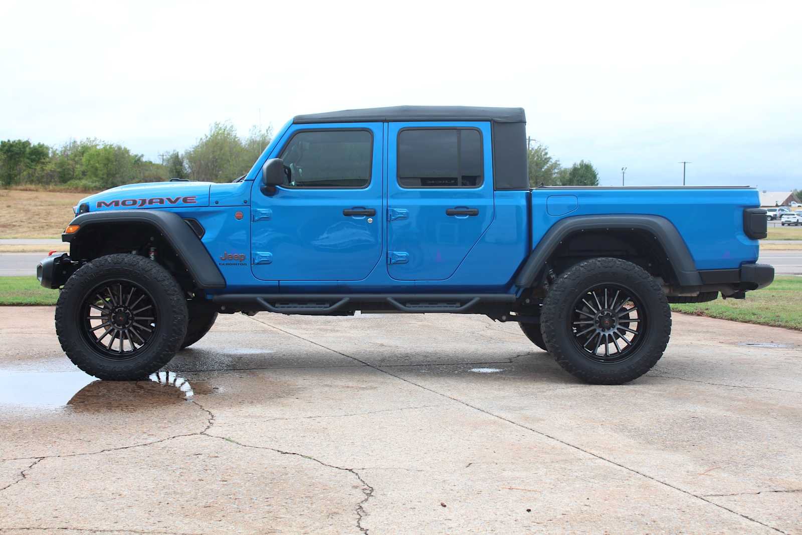 Used 2022 Jeep Gladiator Mojave w/ Cold Weather Group AWD/4WD image 7