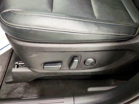 Used 2022 Kia Telluride EX w/ EX Premium Package image 12