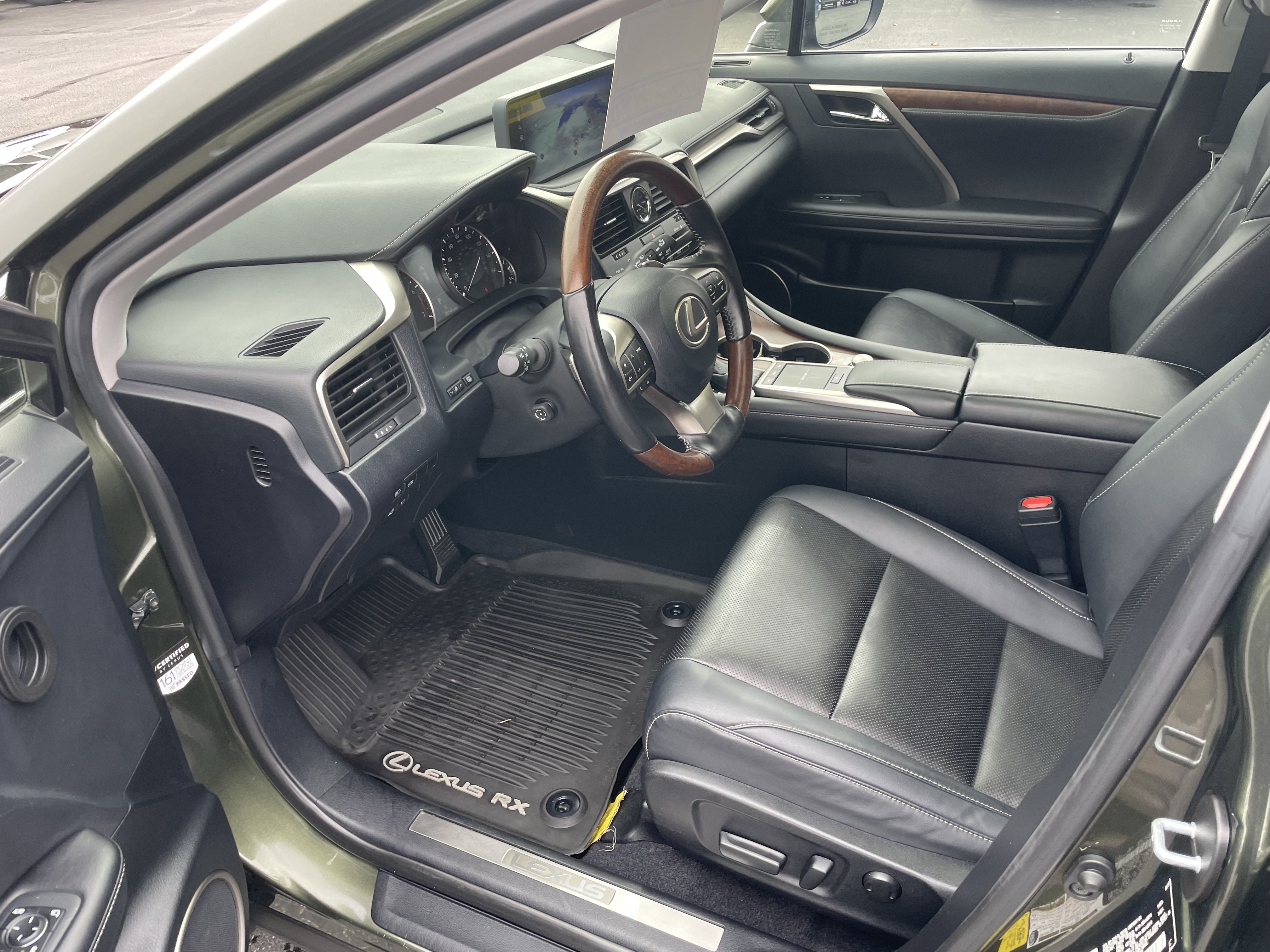 Used 2022 Lexus RX 350L Premium w/ Premium Package AWD/4WD image 12