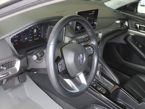 Used 2024 Acura Integra FWD image 16