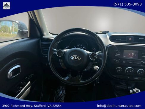 Used 2014 Kia Soul ! FWD image 24