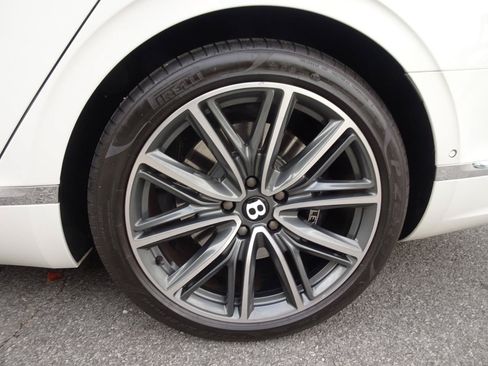 Used 2021 Bentley Flying Spur V8 AWD/4WD image 27