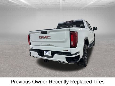 Used 2022 GMC Sierra 1500 AT4 w/ AT4 Preferred Package image 12