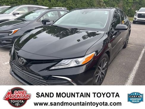 Used 2024 Toyota Camry XLE w/ Navigation Package FWD image 1