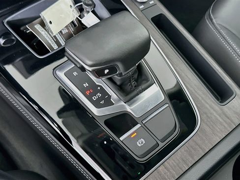Used 2023 Audi Q5 2.0T Premium Plus AWD/4WD image 25