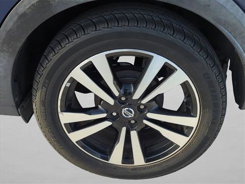 Used 2020 Nissan Kicks SV image 6