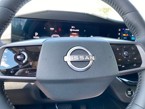 New 2025 Nissan Murano SL image 15