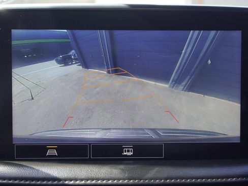 Used 2021 GMC Yukon XL SLT RWD image 23