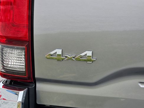 Used 2018 Toyota Tacoma SR5 image 30