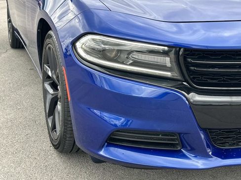 Used 2021 Dodge Charger SXT w/ Blacktop Package image 11