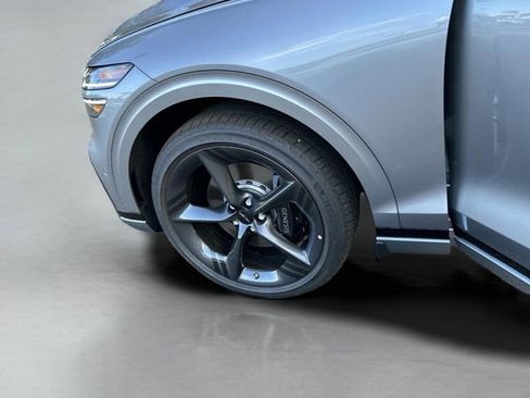 New 2026 Genesis GV70 3.5T Sport Prestige AWD/4WD image 32