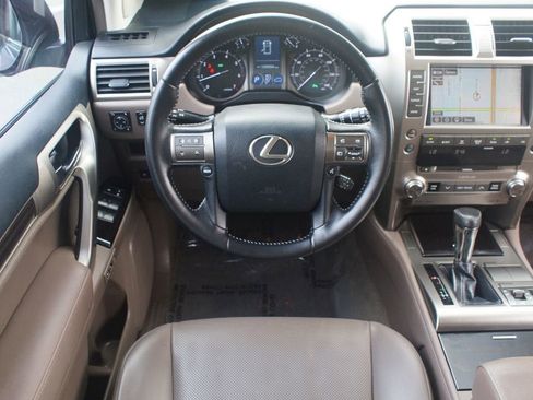 Used 2016 Lexus GX 460 w/ Navigation Package AWD/4WD image 5
