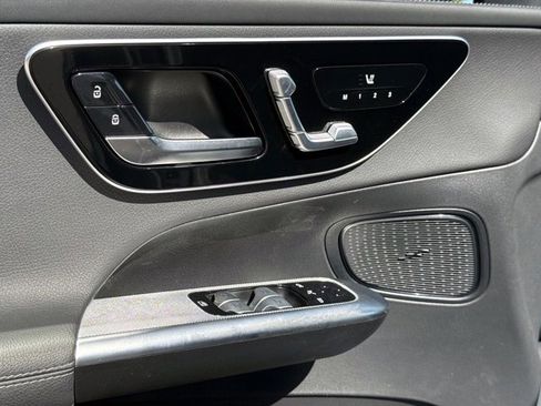 Used 2025 Mercedes-Benz GLC 300 image 19