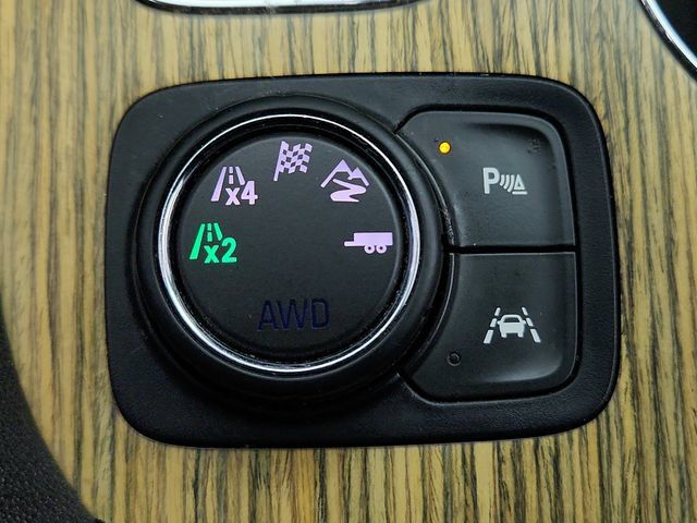 Used 2019 GMC Acadia Denali AWD/4WD image 18