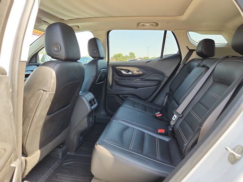 Used 2022 GMC Terrain Denali AWD/4WD image 11