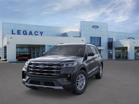 New 2026 Ford Explorer Active w/ Active Comfort Package RWD image 2