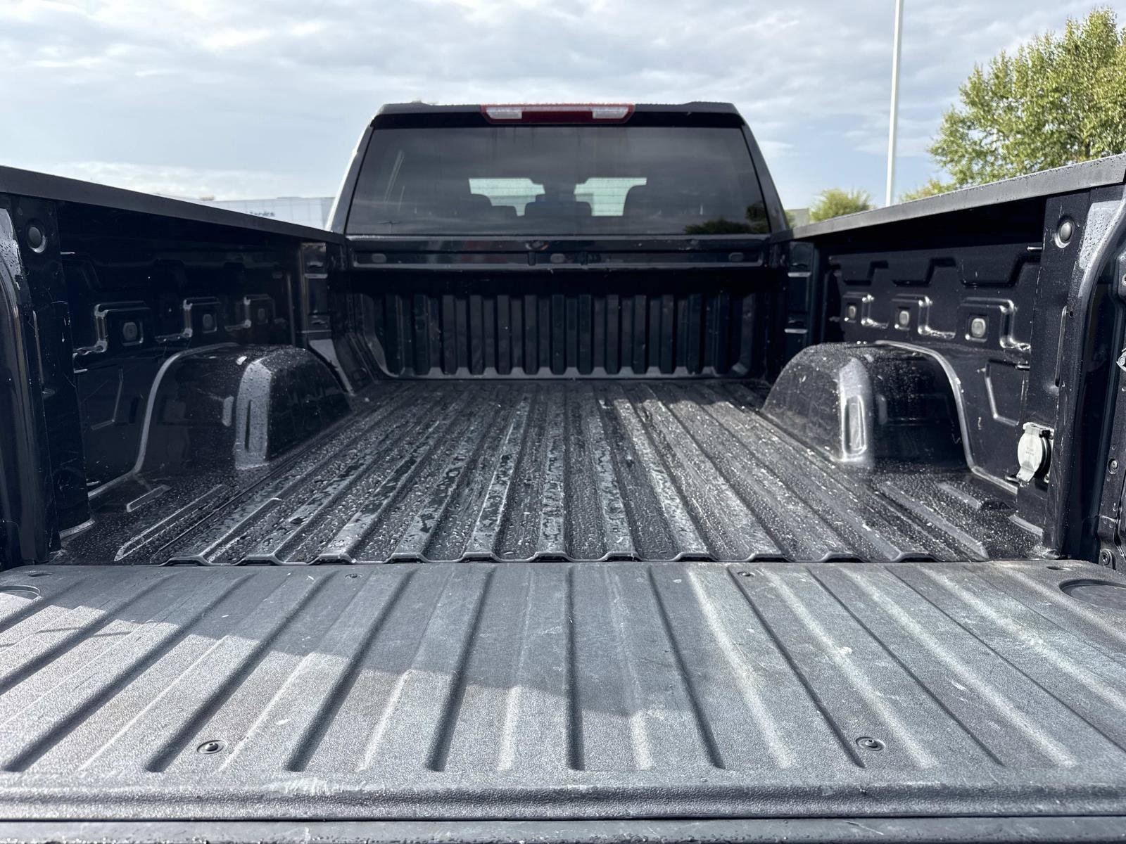 Used 2023 Chevrolet Silverado 1500 LT w/ LPO, Dark Essentials Package AWD/4WD image 20