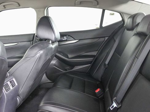 Certified 2022 Nissan Maxima SV w/ Floor Mat Group image 17