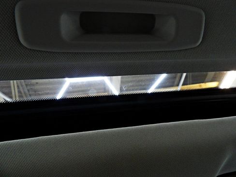 Used 2016 Nissan Altima 2.5 SL w/ Moonroof Package FWD image 18