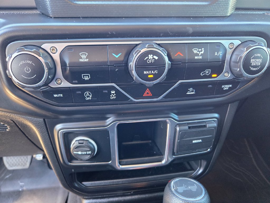 Used 2022 Jeep Wrangler Unlimited Sport AWD/4WD image 14