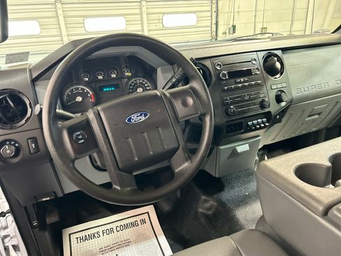 Used 2015 Ford F350 XL w/ Trailer Tow Package RWD image 5