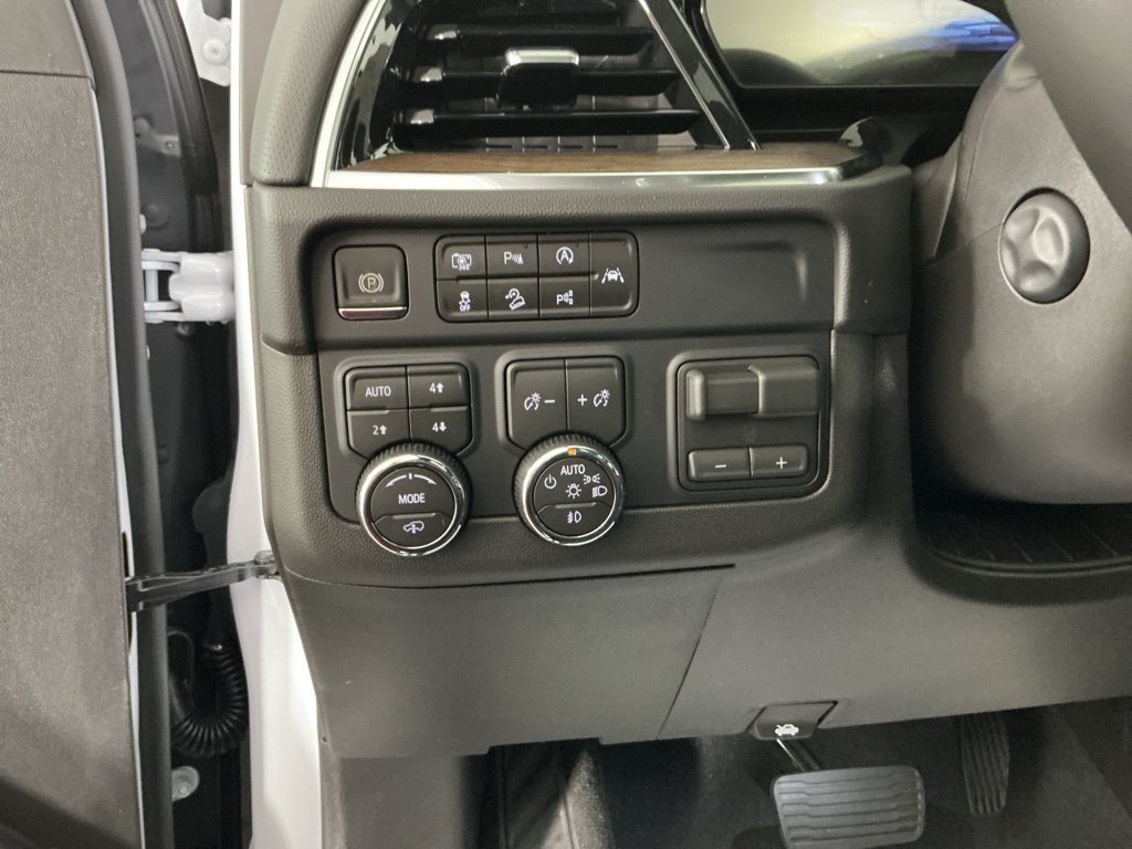 New 2026 Chevrolet Tahoe High Country AWD/4WD image 25
