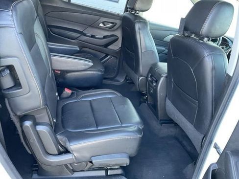 Used 2019 Chevrolet Traverse LT FWD image 15