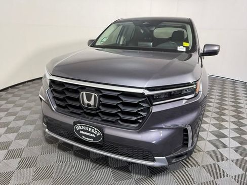 Used 2025 Honda Pilot EX-L image 2
