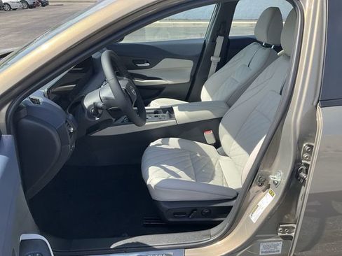 New 2026 Nissan Sentra SL w/ Floor Mat Package FWD image 11