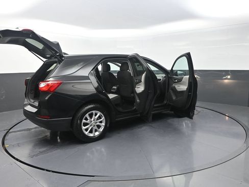 Used 2020 Chevrolet Equinox LS AWD/4WD image 37