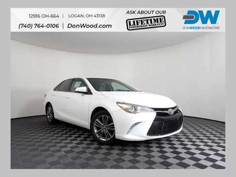 Used 2016 Toyota Camry SE image 1