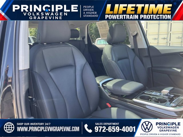 Used 2023 Audi Q7 3.0T Premium w/ Convenience Package AWD/4WD image 28