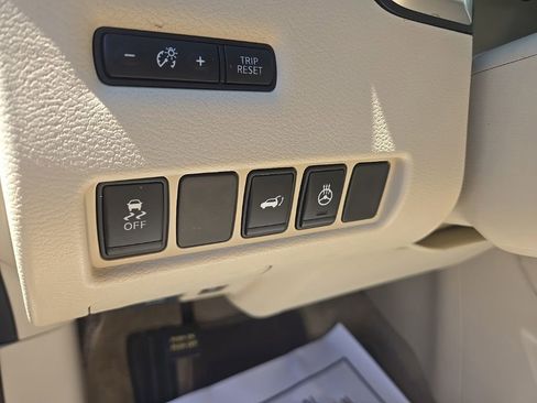 Used 2015 Nissan Murano Platinum w/ Platinum Technology Package AWD/4WD image 13