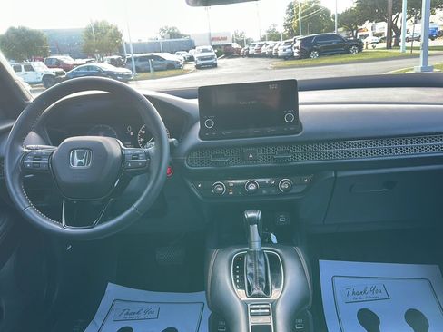 Used 2023 Honda HR-V Sport image 12